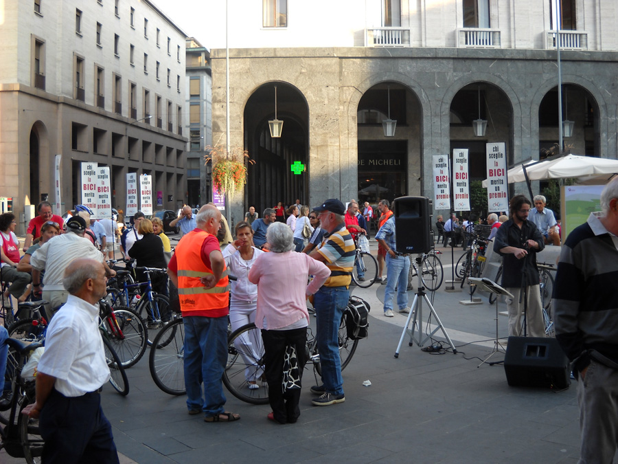 Piazza Monte Grappa a Varese il 22 settembre